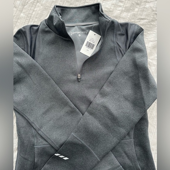 NWT OrangeTheory Tech Pullover in Small - Picture 3 of 4